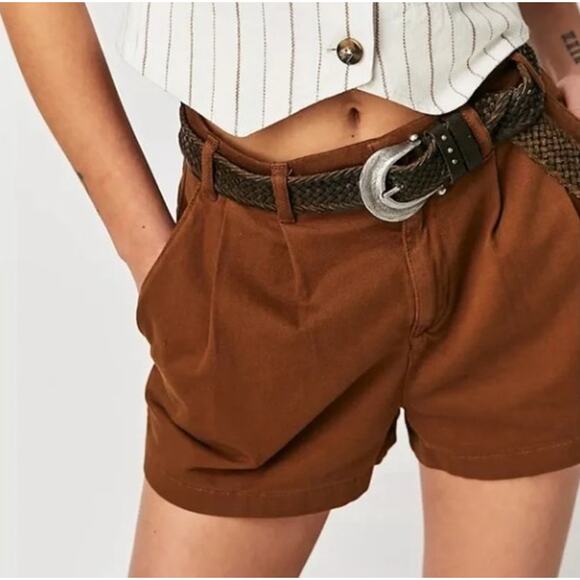 Free People Size 10 Billie Chino Brown Pleated Button High Waist Cotton Shorts - Picture 2 of 8